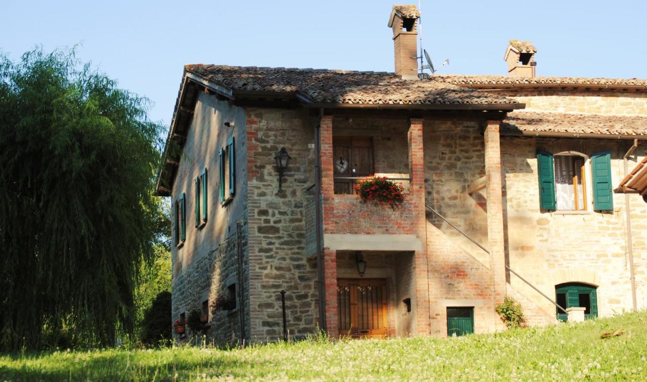 B&B Ponte La Pietra Gubbio Eksteriør bilde
