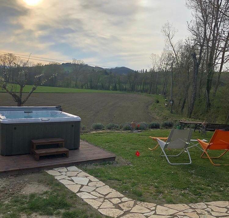 B&B Ponte La Pietra Gubbio Eksteriør bilde