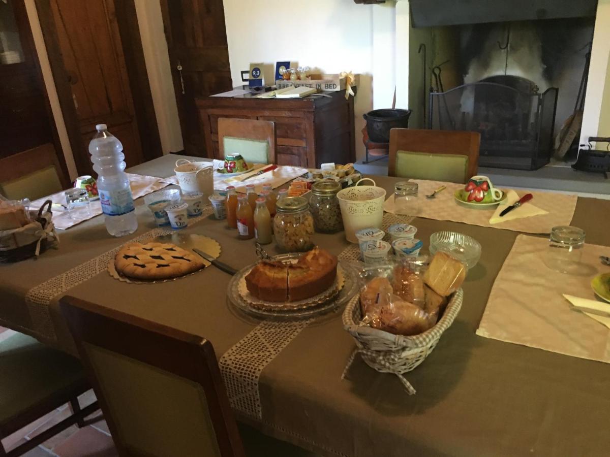 B&B Ponte La Pietra Gubbio Eksteriør bilde